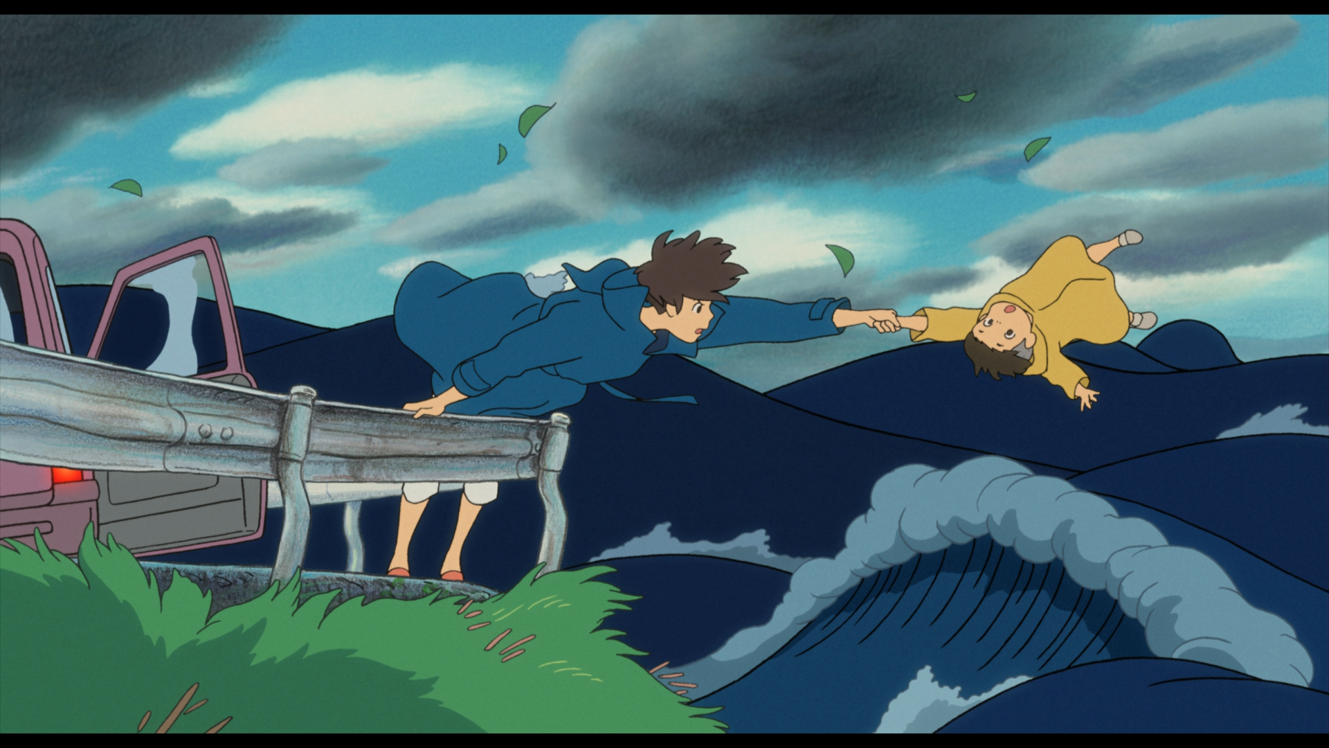 Sosuke sauvé par sa mère de la tempête